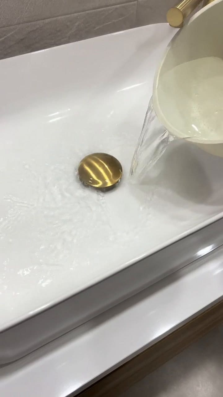 Cinco tips para eliminar los malos olores del baño