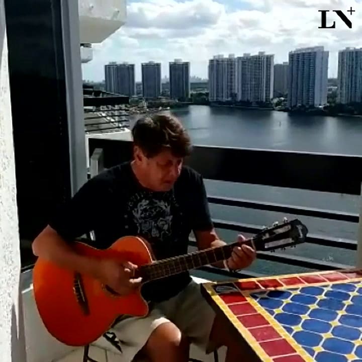 carlosnilson (Made by Headliner)