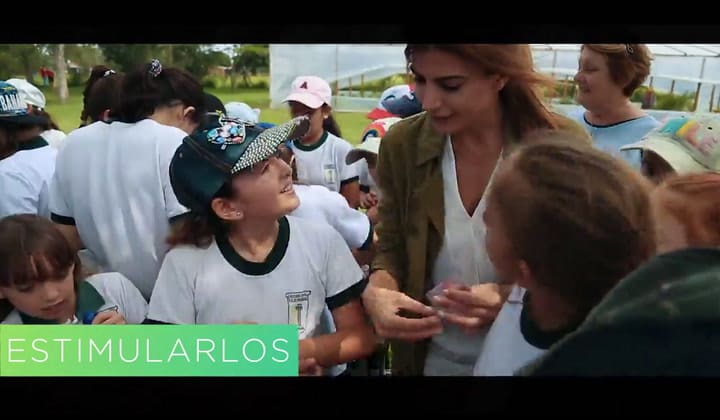 El video que Juliana Awada presentó a las primeras damas en el Malba