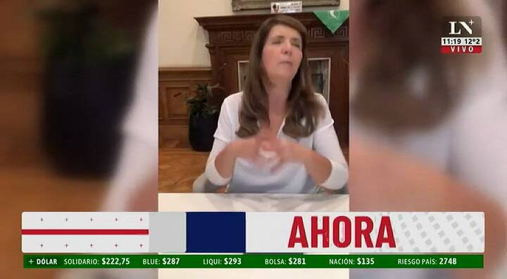 Gabriela Cerruti acusó a los medios de cometer un delito por mostrar el precio del dólar blue