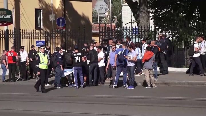 Así recibieron a la selección en Nizhny Novgorod, donde jugará ante Croacia