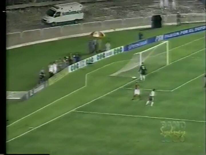 Flamengo 1 - 2 River Plate (22/08/2000) - Fuente: Youtube