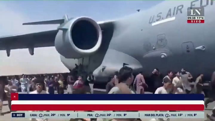 Caos en el aeropuerto de Kabul