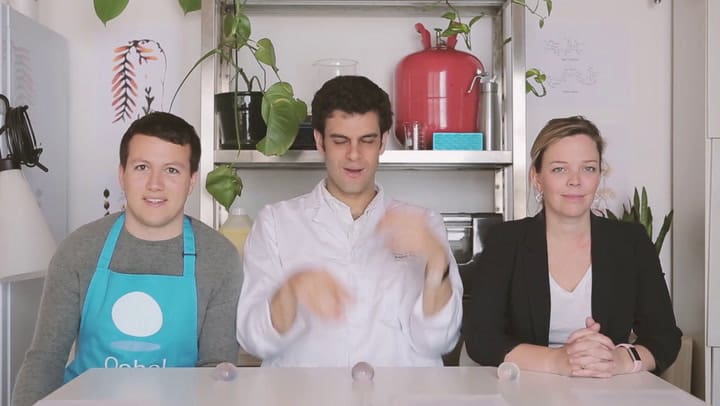 ¿Y si en vez de botellas de plástico usáramos burbujas para llevar agua?