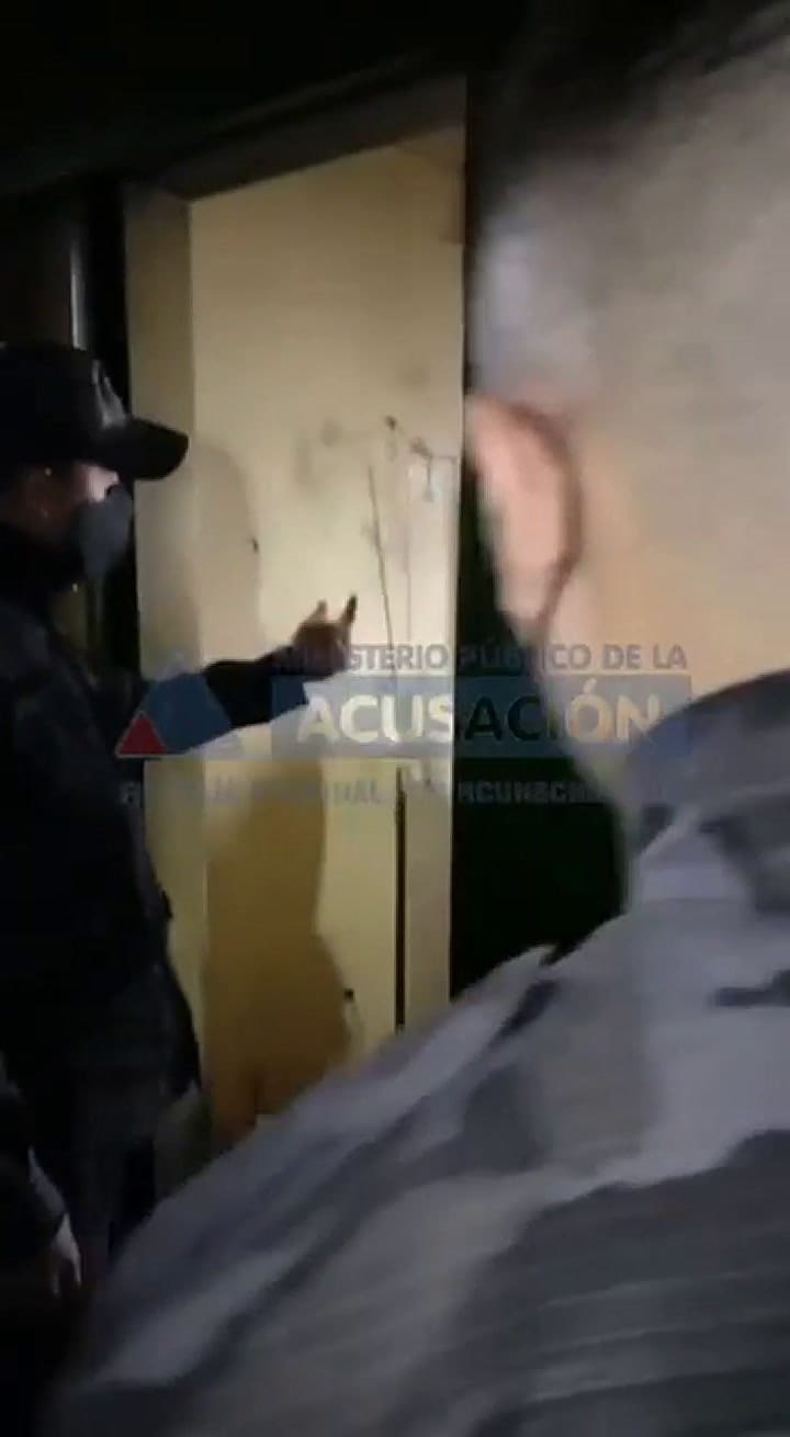 Los Monos: el cable del teléfono que tenía Guille Cantero en su celda se lo pasaban por la ventana