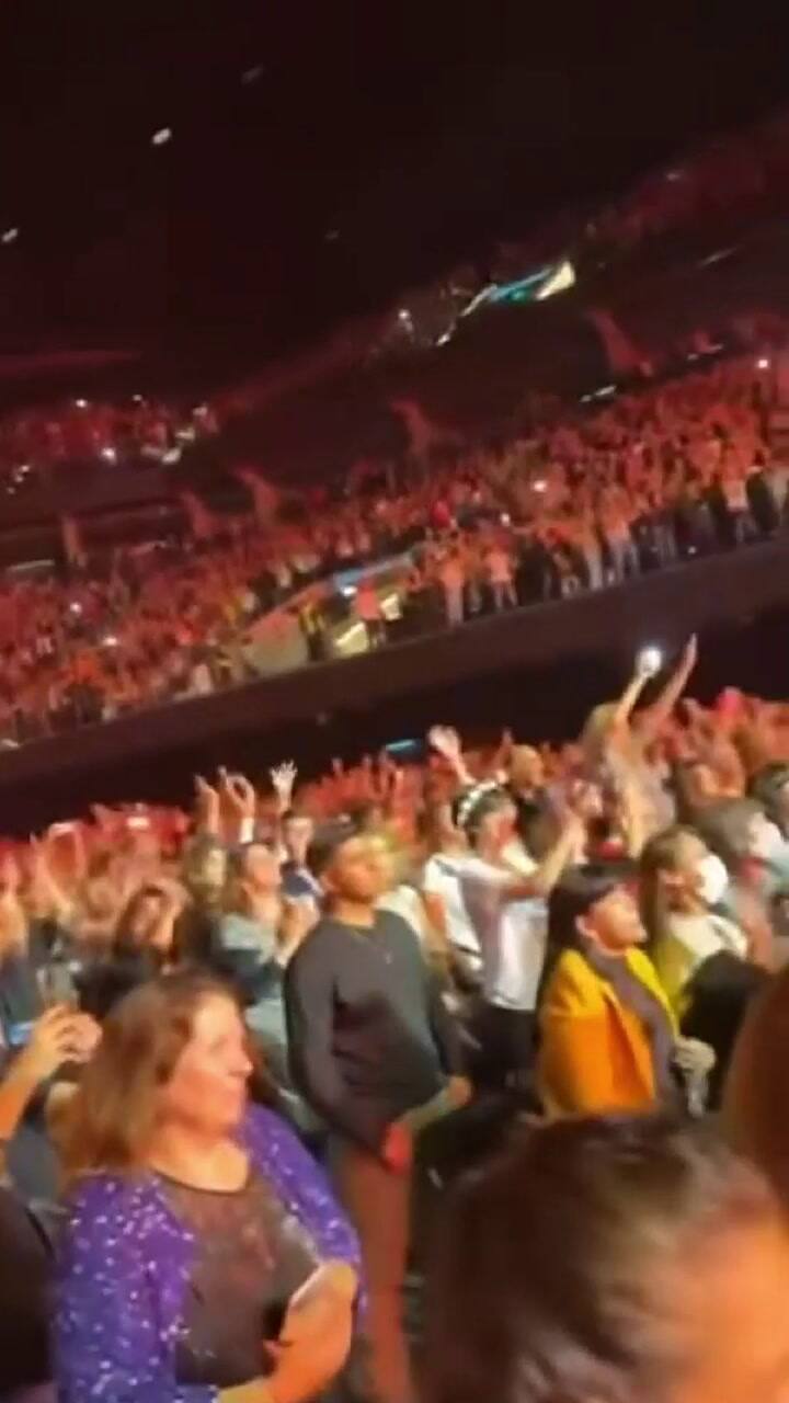 Cristian Castro le dedicó el show de Buenos Aires a su abuela