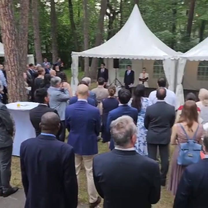 Celebración del 207° aniversario de la Independencia argentina en la Dacha