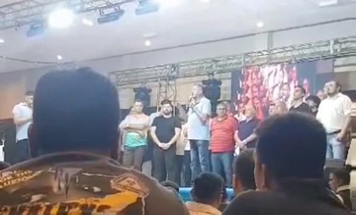 Omar Maturano rompe la alianza de gremios del transporte.