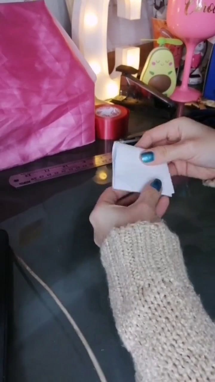 Cómo decorar un arbolito de Navidad