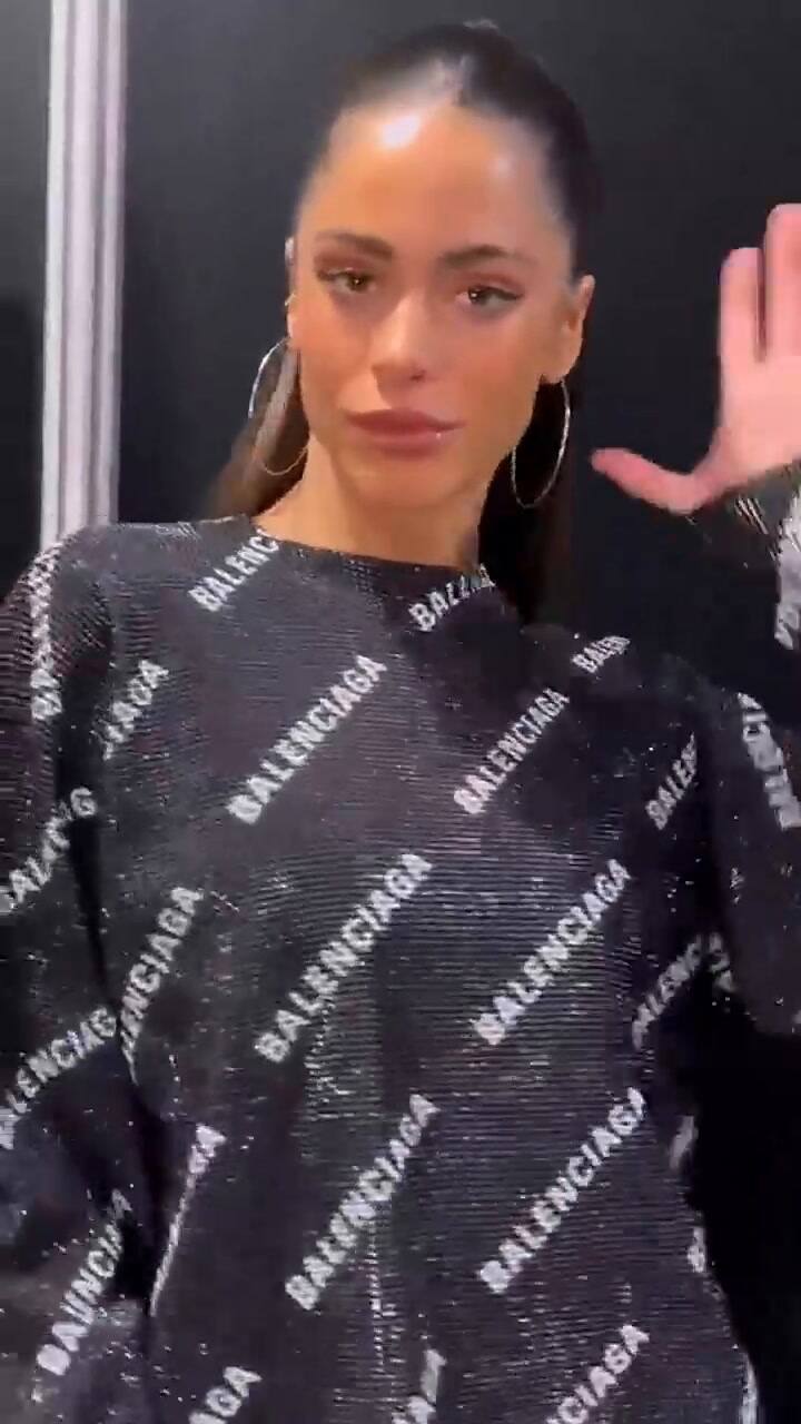 El look de Tini Stoessel para su show especial con Coldplay en River