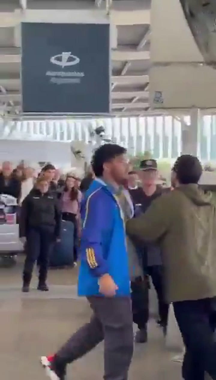 Grabois en la salida de Ezeiza