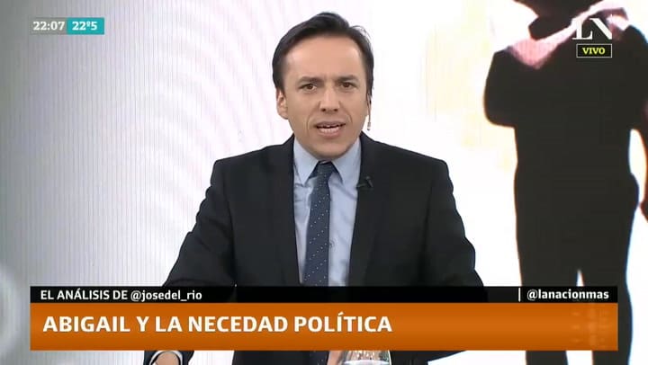 Editorial José del Rio - Abigail y la necedad política