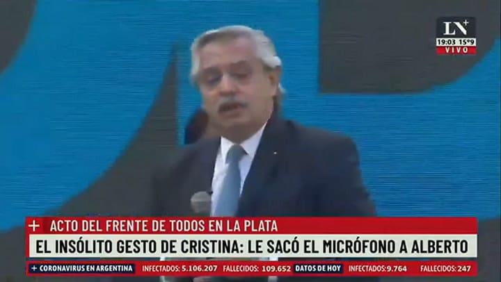 La reacción de Feinmann ante el insólito gesto de Cristina con Alberto Fernández
