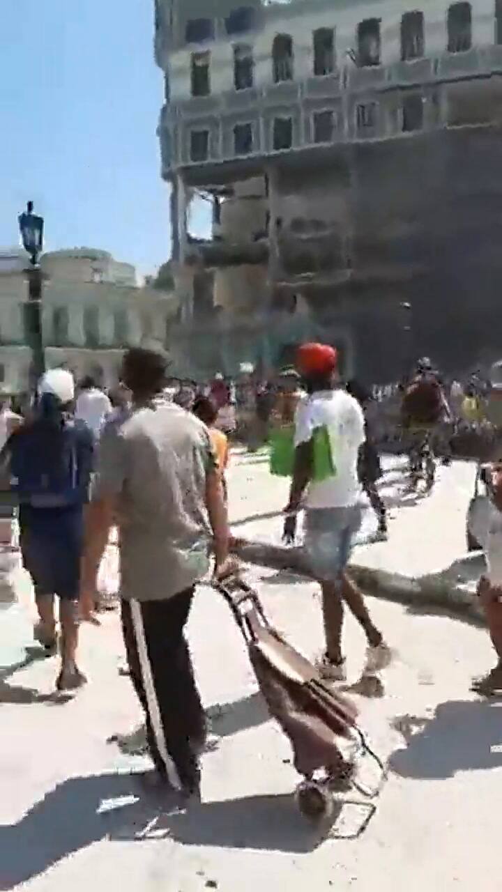 Gran explosión en el Hotel Saratoga (La Habana, Cuba)