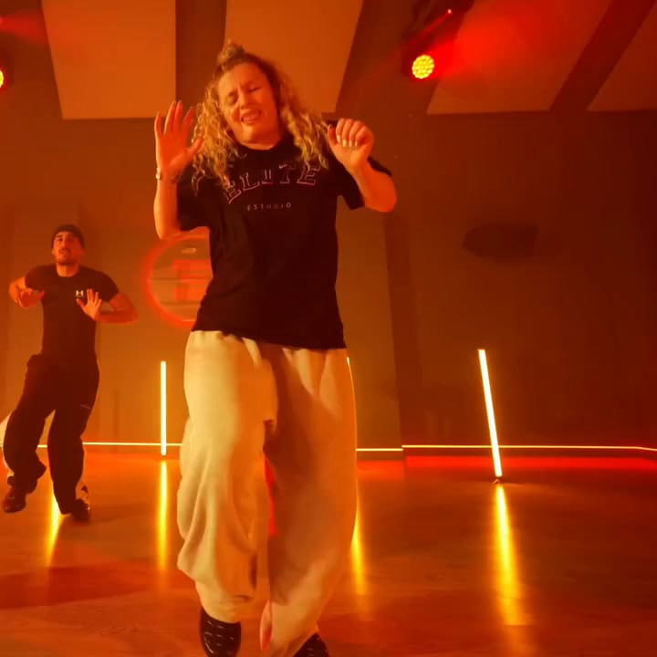 La reciente publicación de Sarah Borrell la muestra enfocada en su carrera artística