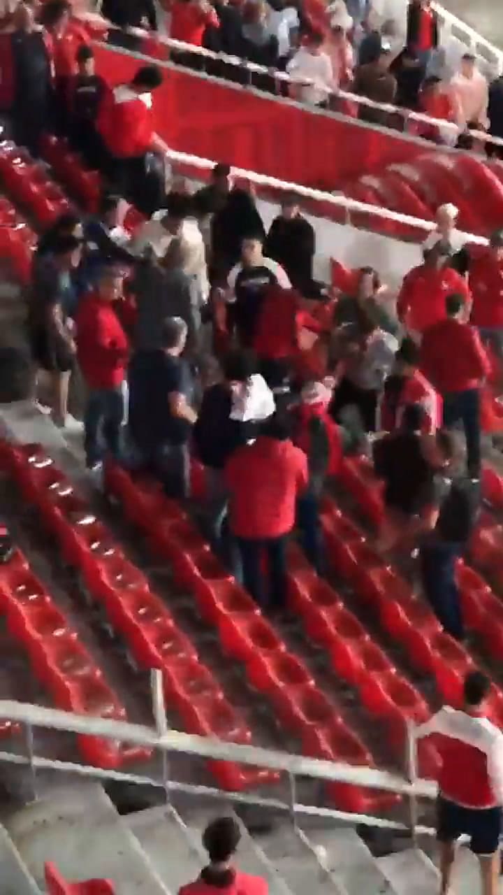 Incidentes en la tribuna Erico Baja