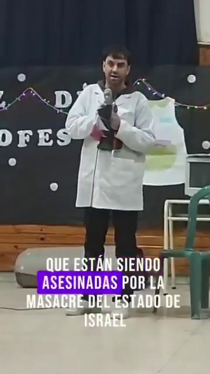 Jorge Macri sancionará a un docente que homenajeó a los maestros de Gaza con una bandera de Palestina