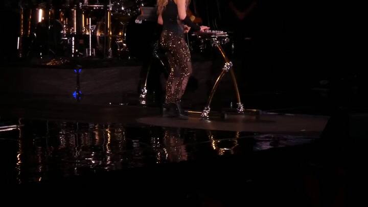 Shakira, 'Chantaje', en Milán