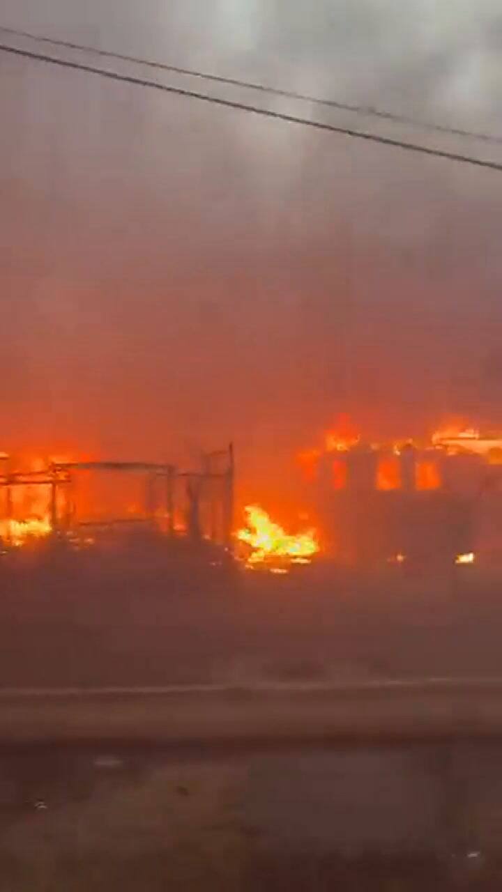 Así se ven los incendios en Maui, Hawái