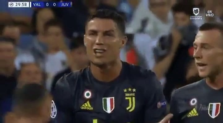 La queja de Cristiano Ronaldo tras ser expulsado - Fuente: Twitter