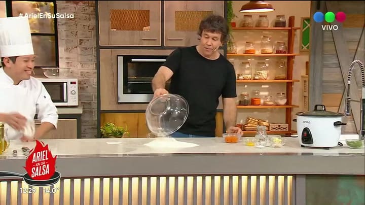 Ariel y sus secretos para hacer las mejores hamburguesas de carne y veganas