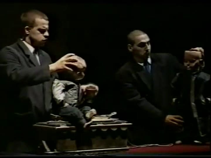 Máquina Hamlet, por el Grupo Periférico De Objetos