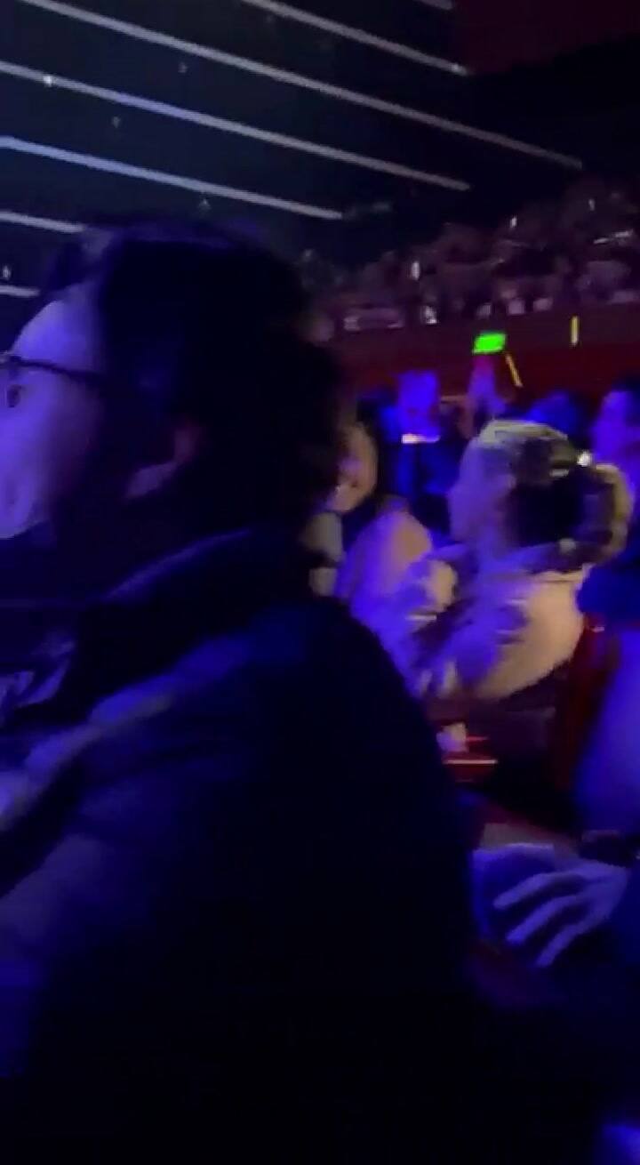 El show masivo de Javier Milei y su cantíco contra la casta