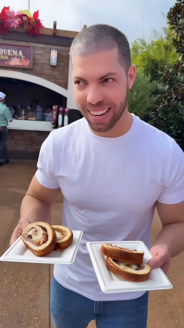 Influencer latino encuentra un pedazo de Venezuela en Disney