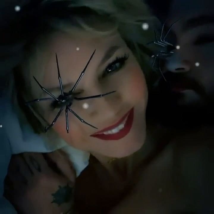 Heidi Klum, la reina de Halloween, palpitando el 31 de Octubre en su cuenta de Instagram