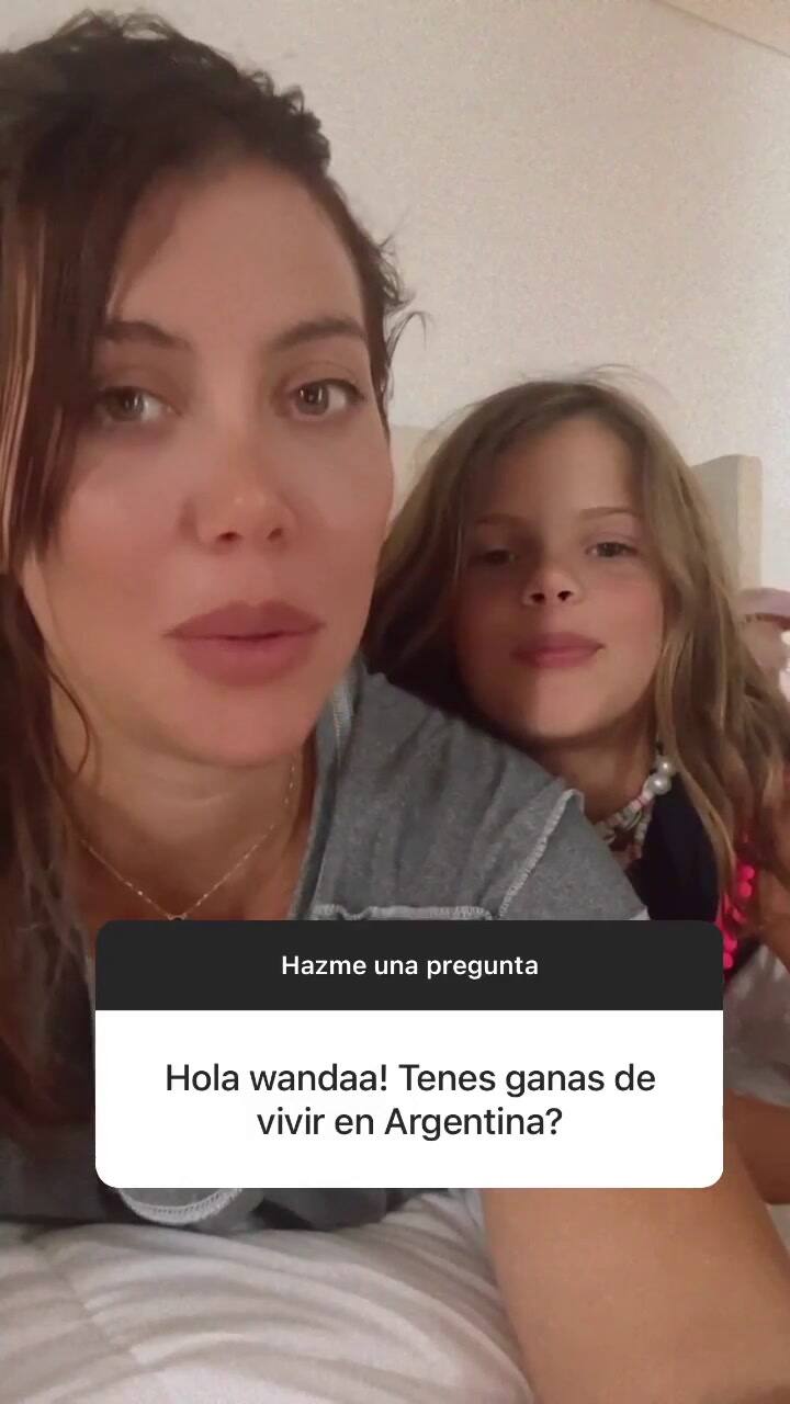 La condición que puso Francesca Icardi para vivir en la Argentina (Video: IG @wanda_nara)