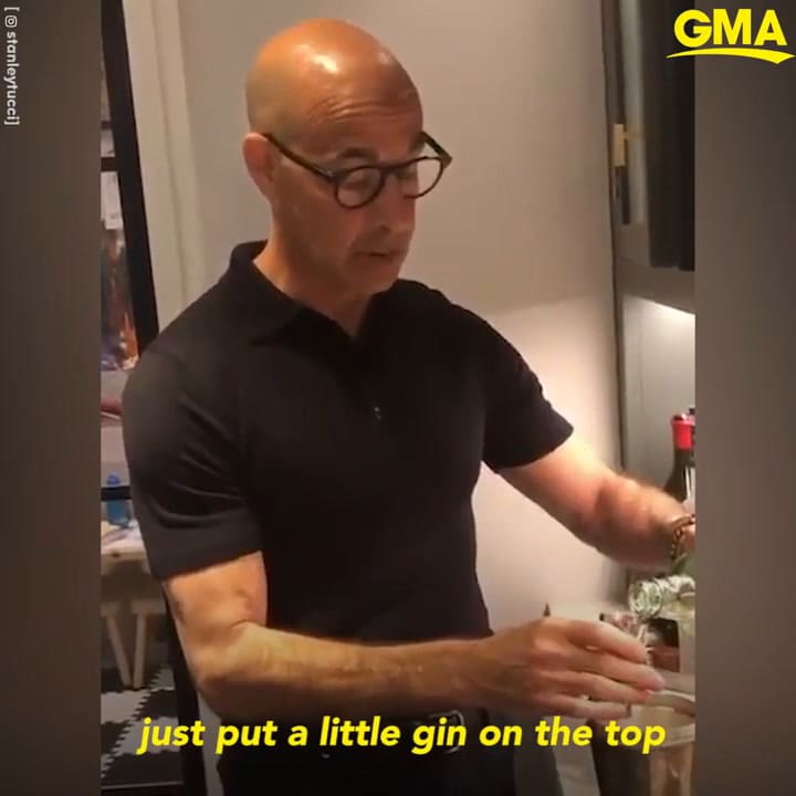 El video viral de Stanley Tucci preparando el perfecto Negroni
