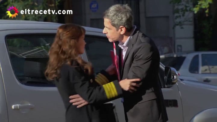 Javo le cuenta a Virginia que Amanda no está embarazada