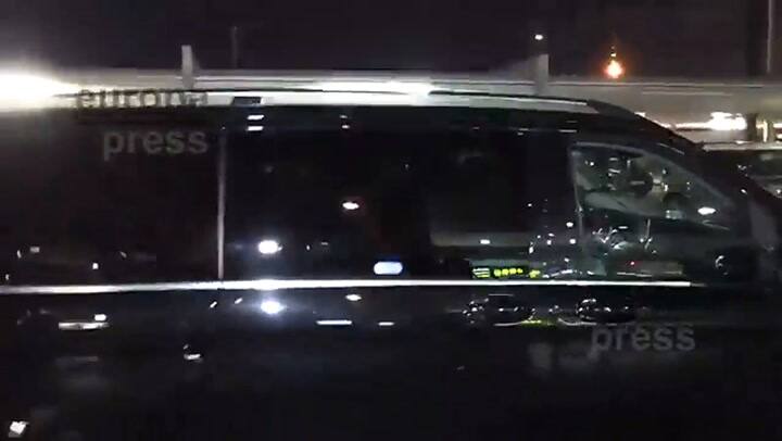 Shakira se alista para decir adiós a Barcelona cargada de maletas