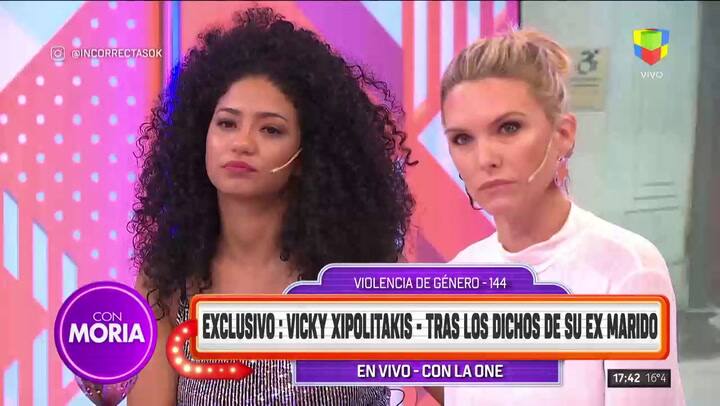 Vicky Xipolitakis: 'Pensé que me hablaba de mi nariz'