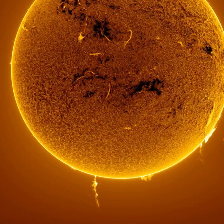 Es argentino y tomó una impresiónate imagen del sol