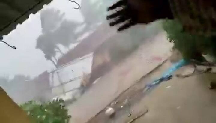 Un fuerte sistema meteorológico azotó varias zonas de Uttar Pradesh