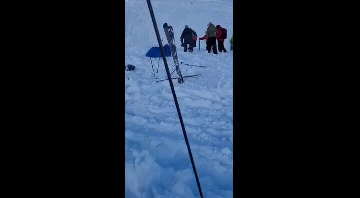 Dos esquiadores fueron rescatados después de una avalancha en Mendoza