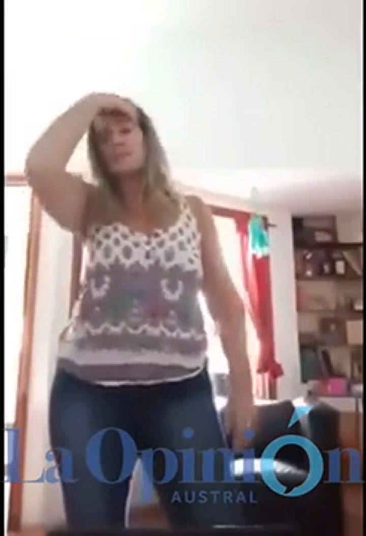 Maestra a las mamis: 'Si querés otro videito, pedile a tu marido que ya le mande muchos'