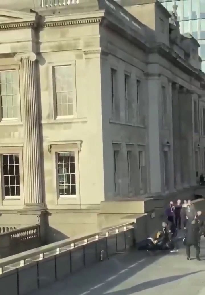 Disparos y ataques con arma blanca en el Puente de Londres