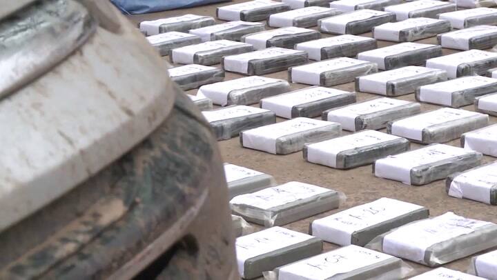 Secuestro de 370 kilos de cocaína en Las Flores - Fuente: Policía