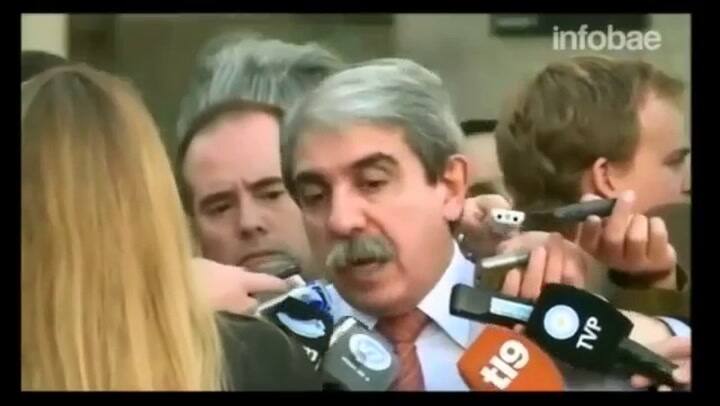 Aníbal Fernández increpado por padre de un adolescente asesinado