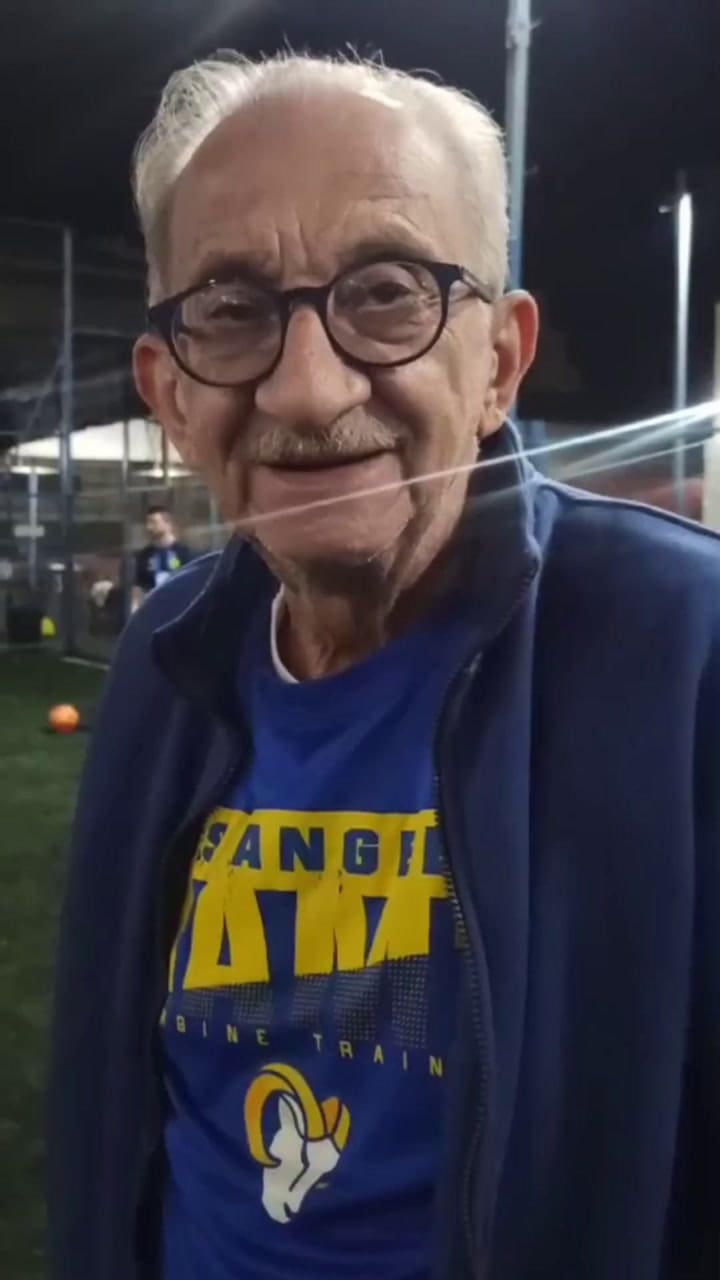 'El Fútbol Es Amor Para Toda La Vida' Nos Robamos Esa Frase De Uno De Ellos Ellos Nos Acompañan Hace 22 Años Sin Importar Lluvia , Pandemia , Inflación... Firmes Cada Semana , Nos Demuestran Que No Importa L