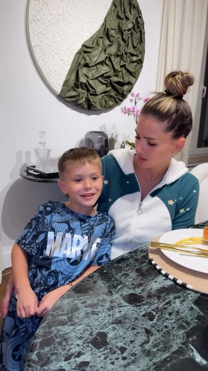 Amancio Vicuña demostró que puede saludar en turco y decir "te quiero"