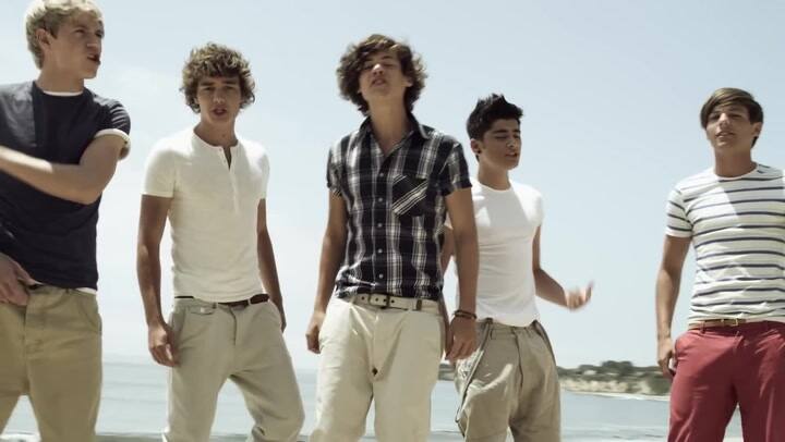 One Direction - What Makes You Beautiful