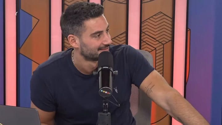 Santi Talledo cantó un tema en vivo sobre su mal momento de salud mental y emocionó a todos