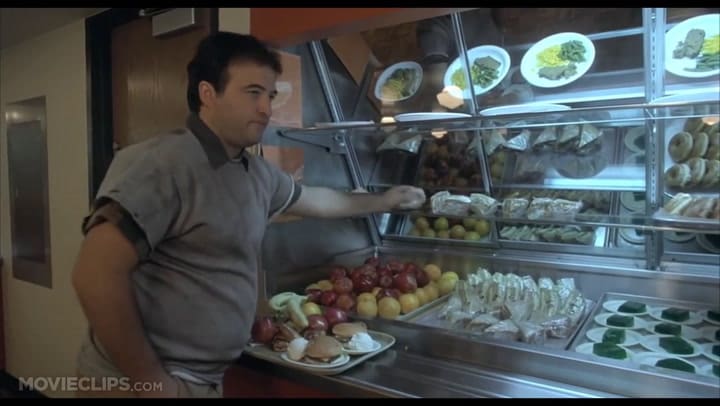 Escena de la cafetería de Colegio de animales - Fuente: Youtube