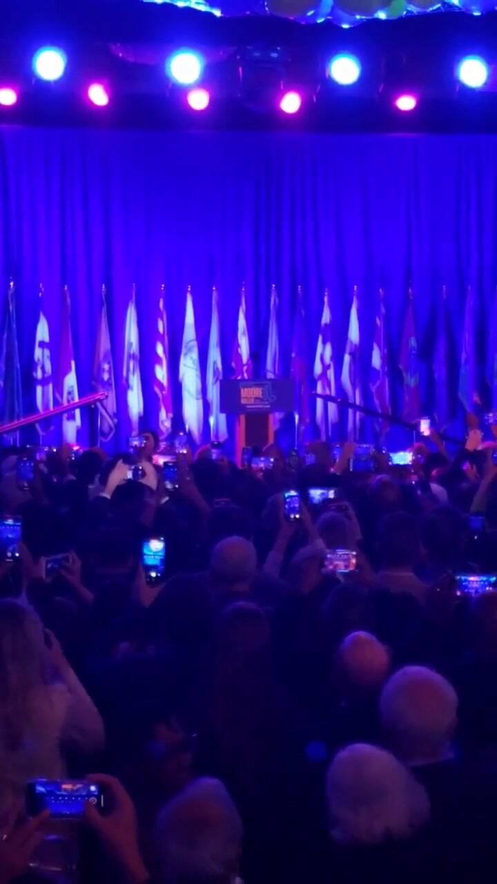 Wes Moore se convirtió en el primer gobernador negro de Maryland