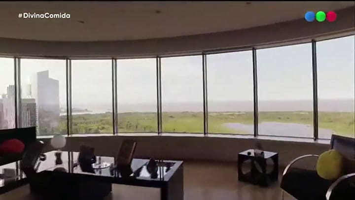#DivinaComida: Charlotte Caniggia, nos muestra su departamento en Puerto Madero - Fuente: Telefe