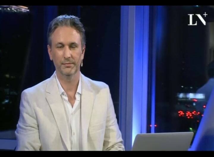 La locutora oficial de Cristina Kirchner denunció al Estado por honorarios impagos