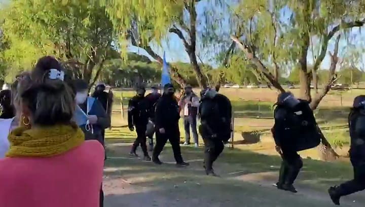 Importante operativo de seguridad para contener el banderazo frente a Vicentín - Fuente: Twitter